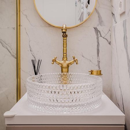 Timeless Boutique Suites By Bqa Boedapest Buitenkant foto